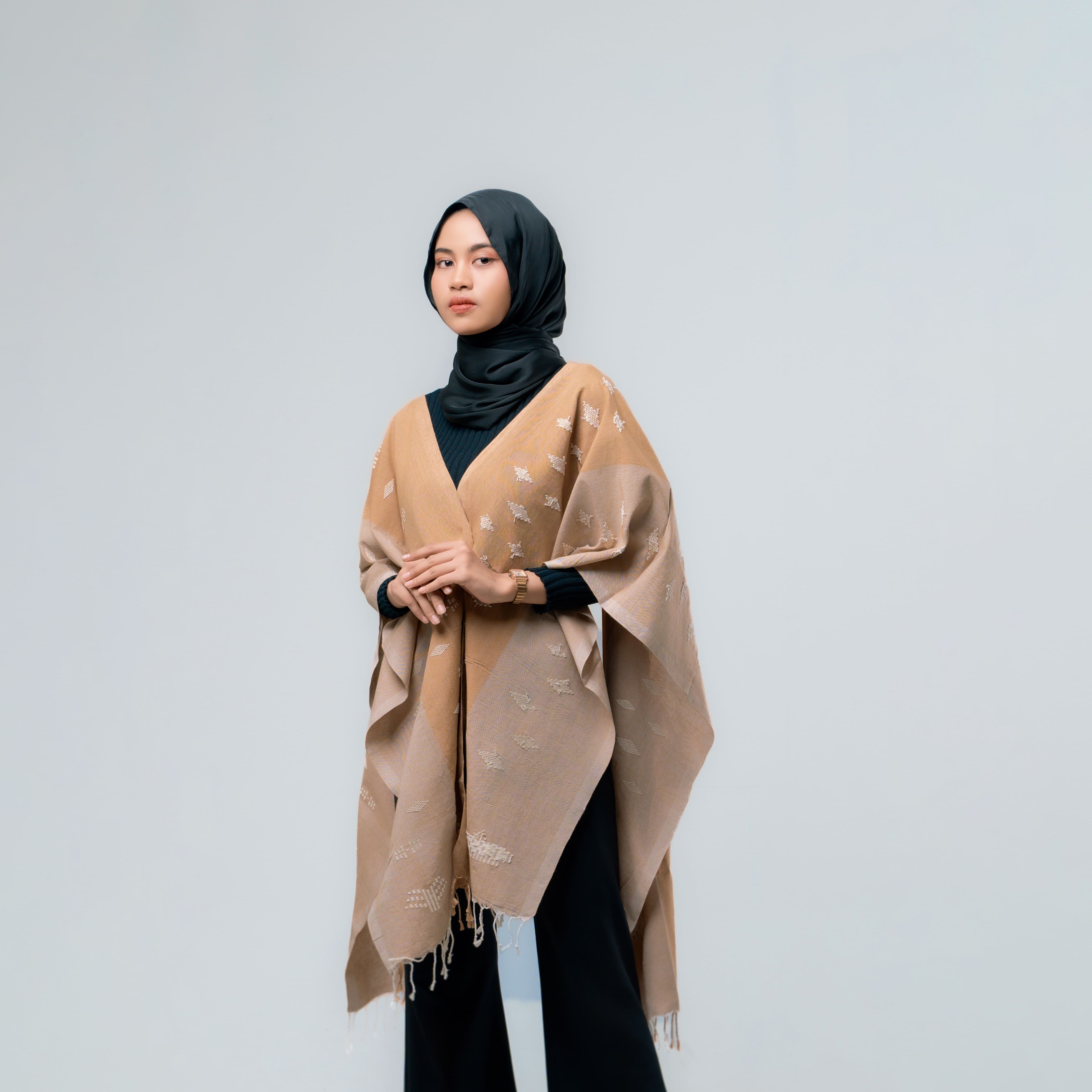  Selendang Sutra Kapas (Laha – laha, Bunga – Bunga)